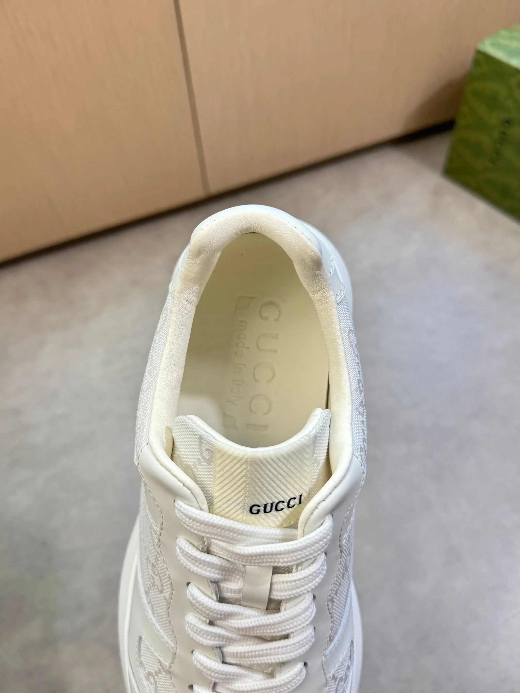 Men's shoes 💰800 [Gucci] Gucci - High-end quality original single casual sports shoes - Upper: 🔝 Nappa calfskin, brand totem cloth, tongue cloth label, heel silk screen brand LOGO - Lining: water-dyed cowhide - Outsole: ultra-light T men's shoes 💰U·Rubber; two-color molded outsole -Super high quality control·Fine workmanship: highlighted (high-end·luxury·grade) -Size :38-44 (45, can be customized)·GC0372